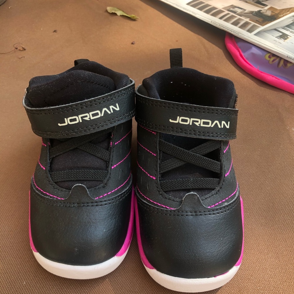 Jordan size 5 toddler sneakers worn once.